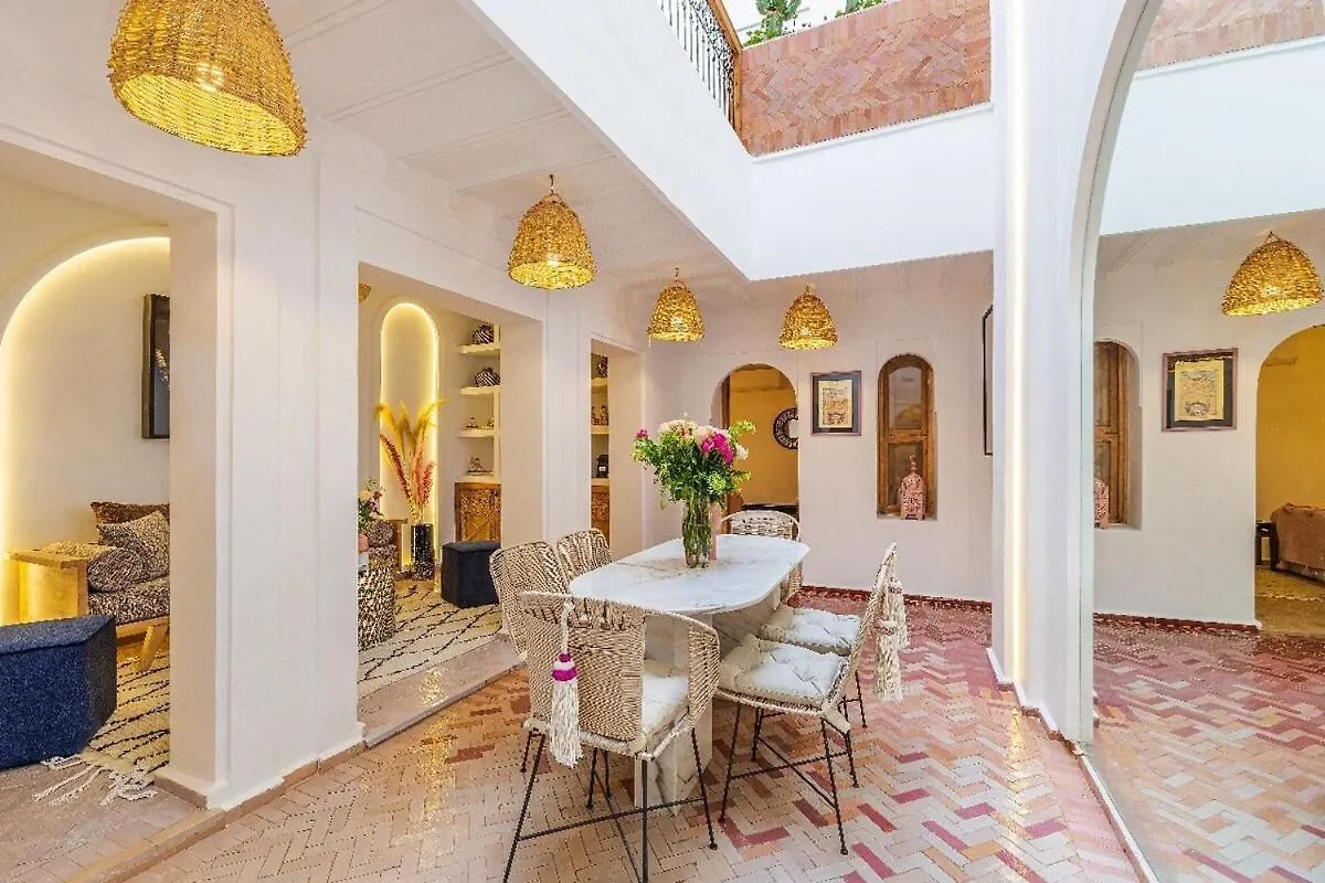 Villa Riad Rose Exclusive New Authentic Breakfast And Pool Marrakesh