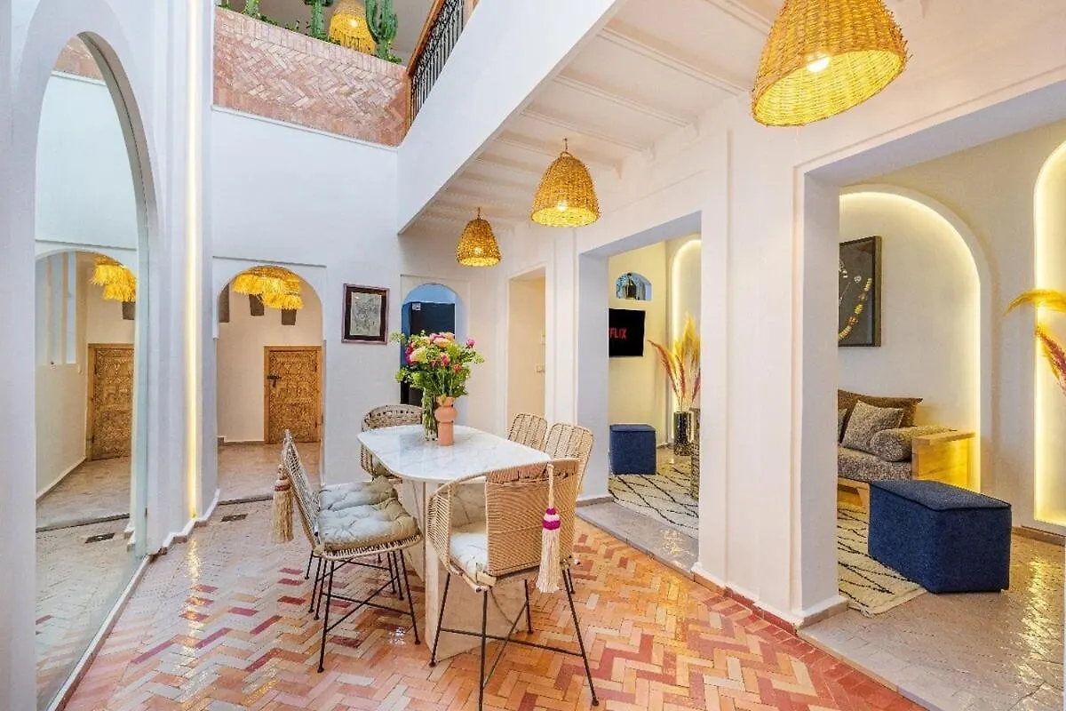 Riad Rose Exclusive New Authentic Breakfast And Pool Marrakesh Villa