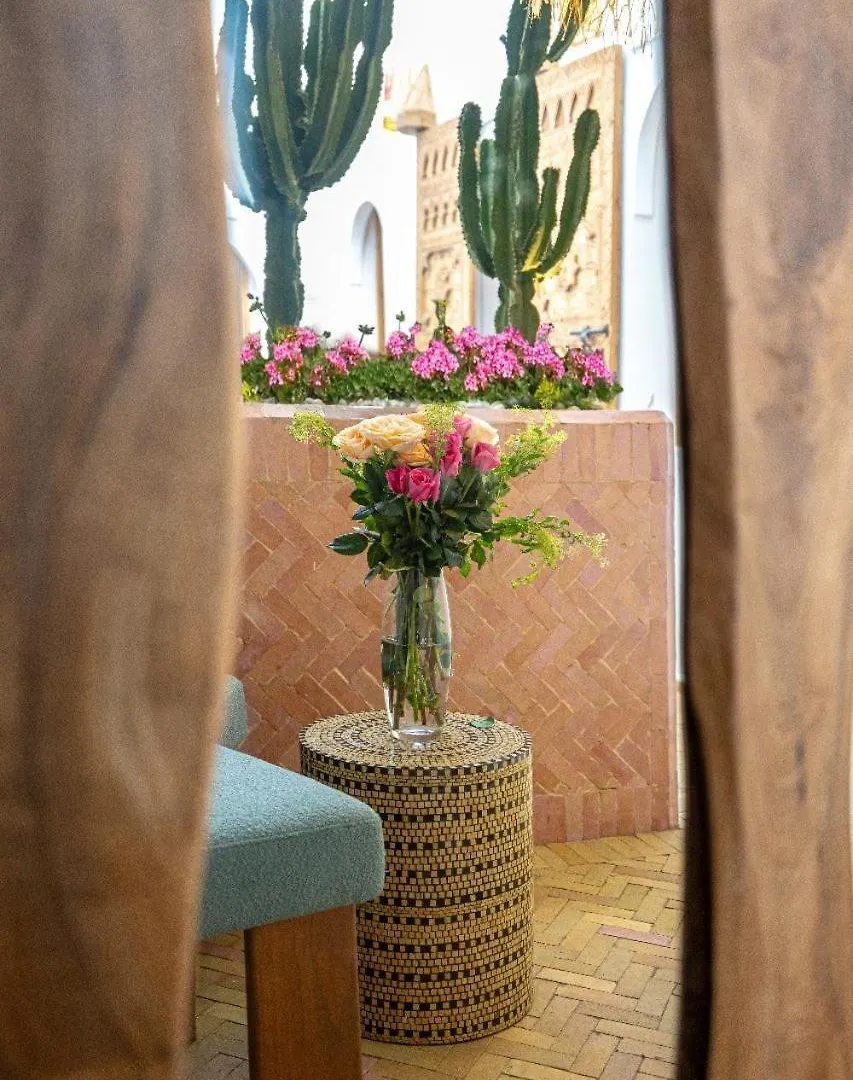 Villa Riad Rose Exclusive New Authentic Breakfast And Pool Marrakesh